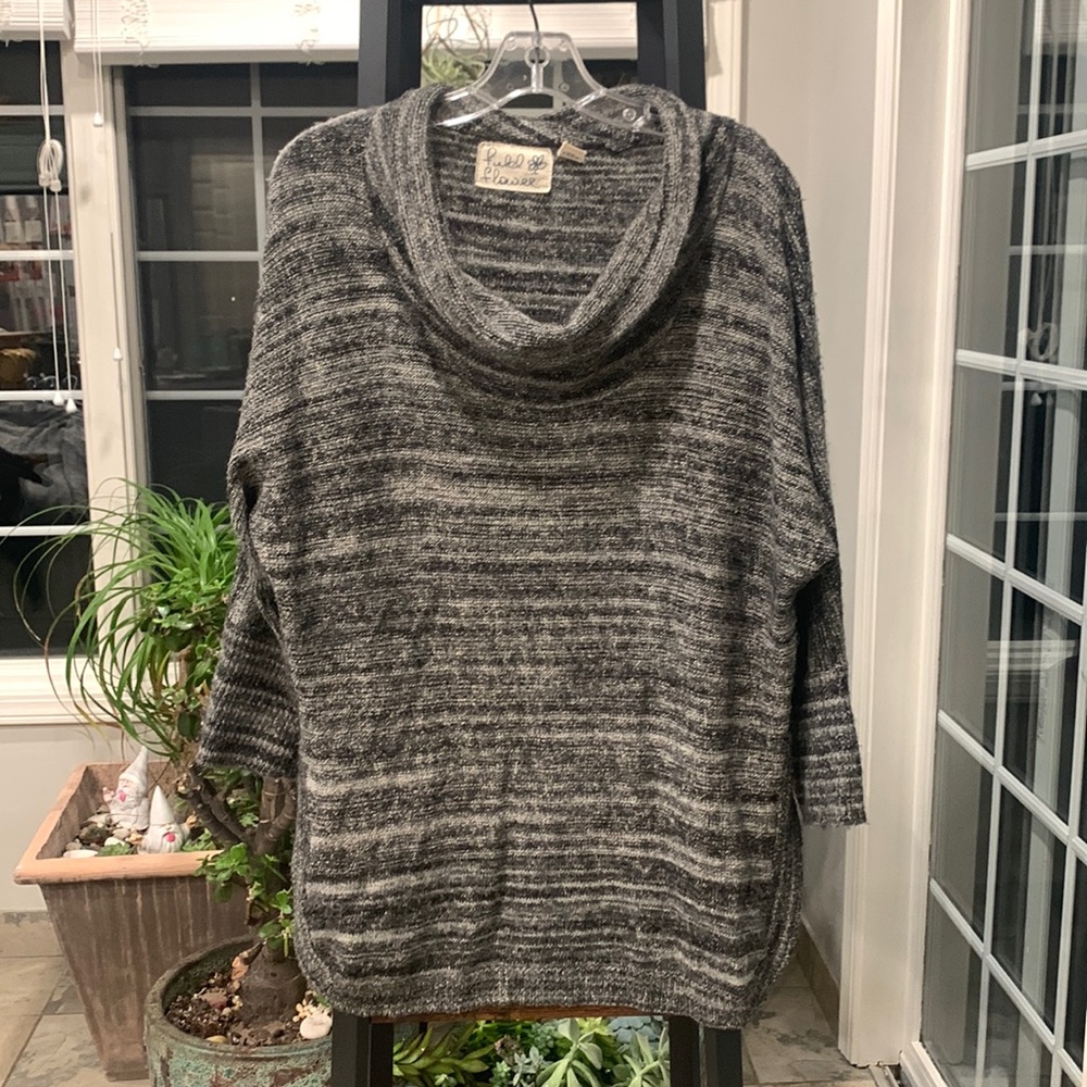 Anthropologie. Field & Flower. Medium. Excellent condition.